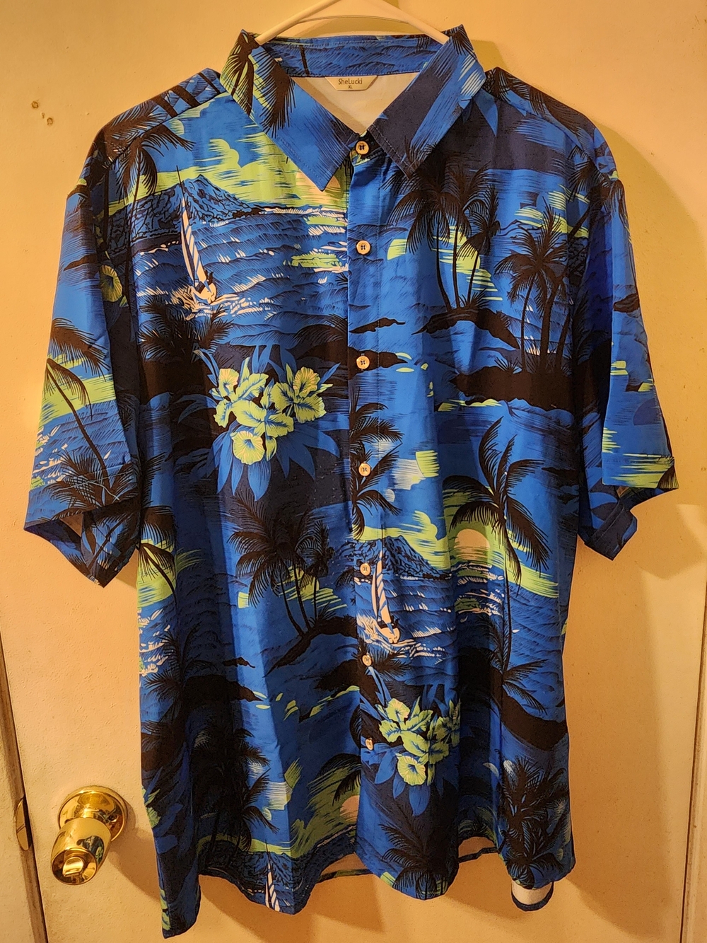 SheLucki Blue/Seafoam Green Palm Tree Tropical Print Short-Sleeve Hawaiian Shirt
